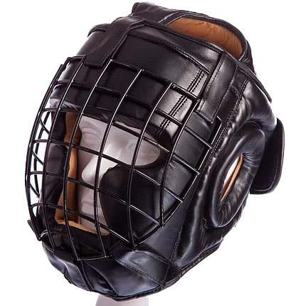 Шлем с решеткой