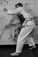 Йоко-ми вправо