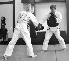 Блок правой рукой